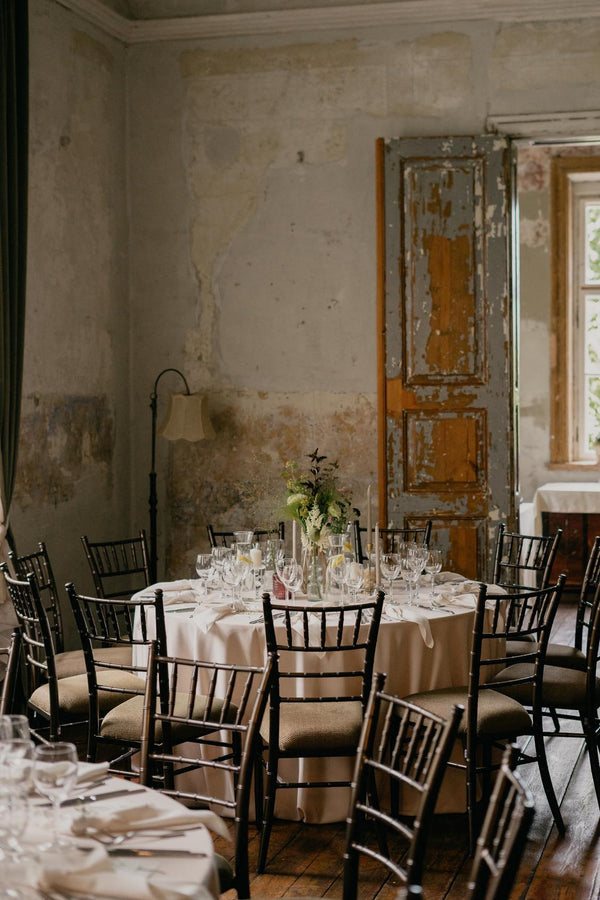 Florist Monika: basic wedding styles and flowers for decoration