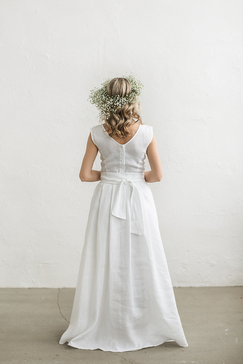 linen dresses for beach weddings The Perfect Beach Wedding Gown: A Breezy Linen A-Line Dress with Puffy Mae Bridal