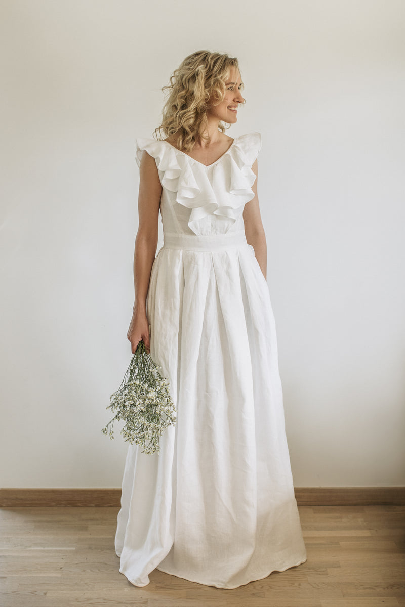 V-back Linen wedding dress