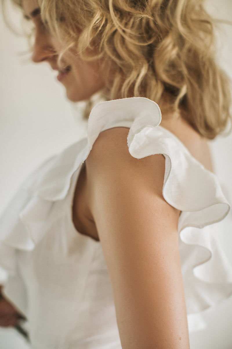 V-back Linen Wedding Dress